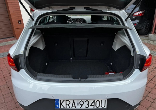 Seat Leon cena 68900 przebieg: 83000, rok produkcji 2016 z Wieliczka małe 67